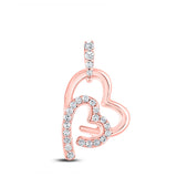 Colgante de oro rosa de 10 quilates para mujer con diamantes redondos y doble corazón de 1/8 quilates 