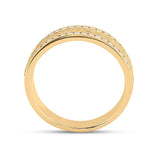 Anillo de boda trenzado de oro amarillo de 14 quilates para hombre con diamantes redondos de 1/2 quilates 