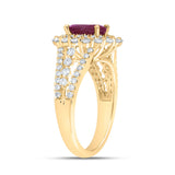 Anillo de oro amarillo de 14 quilates para mujer con solitario de rubí ovalado y diamantes de 2-3/8 quilates 