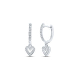 Pendientes colgantes de oro blanco de 10 quilates para mujer con diamantes redondos y forma de corazón de 1/6 quilates 